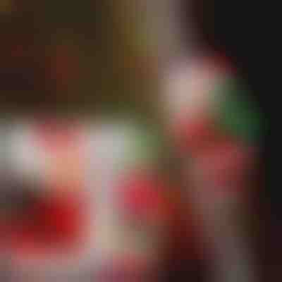 Santa lezúci po rebríku | LADDERSANTA